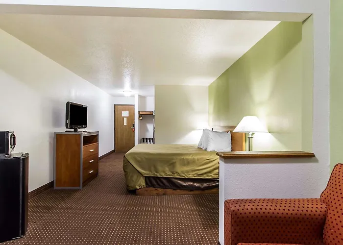 Econo & - Peoria Area 4* Pekin