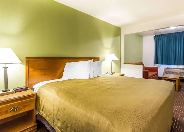 Econo & - Peoria Area Hotel Pekin