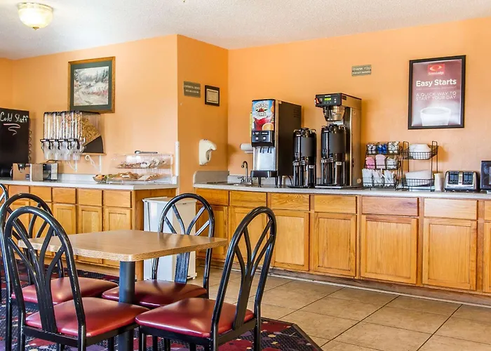 Econo & - Peoria Area Pekin