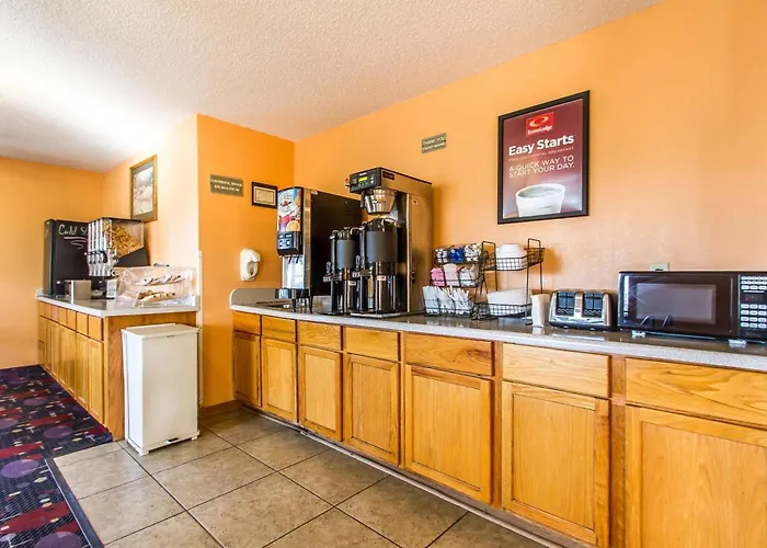Econo & - Peoria Area 4* Pekin