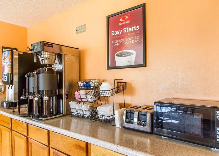 Econo & - Peoria Area Hotel 4*