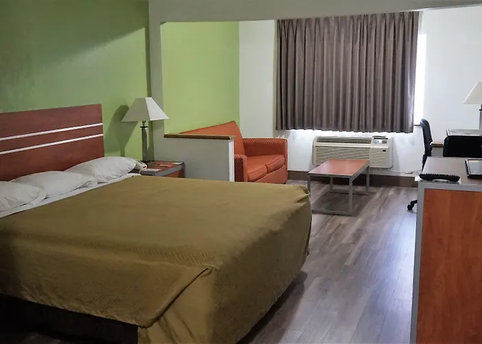 Econo & - Peoria Area Hotel