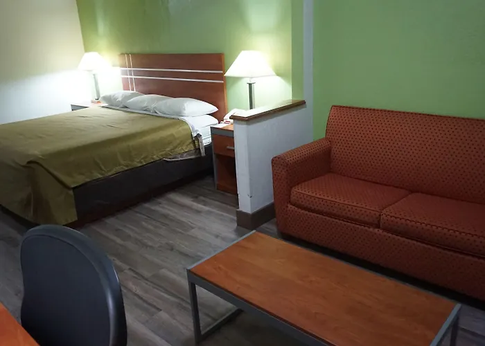 Econo & - Peoria Area Hotel