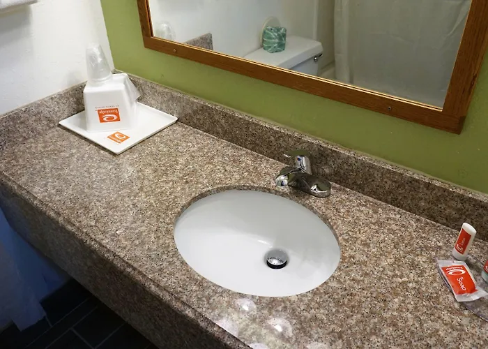 Hotel Econo & - Peoria Area 4*