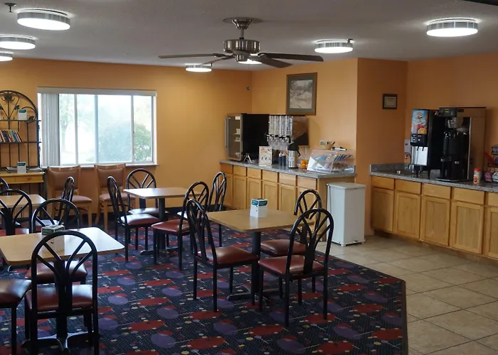 Econo & - Peoria Area 4* Pekin
