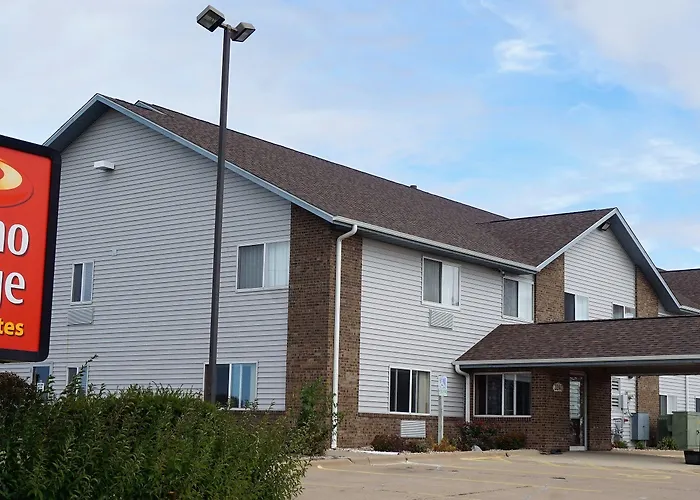 Econo & - Peoria Area Hotel Pekin
